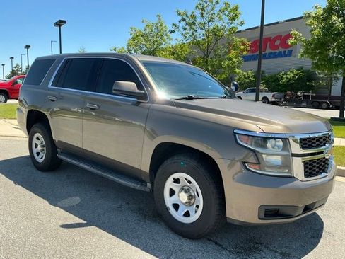Used 2015 Chevrolet Tahoe 4WD w/ Remote Keyless Entry Package image 2