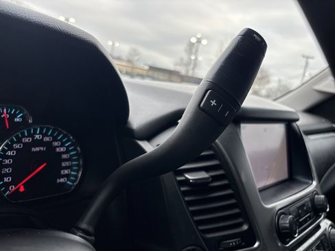 Used 2015 Chevrolet Suburban LTZ image 26