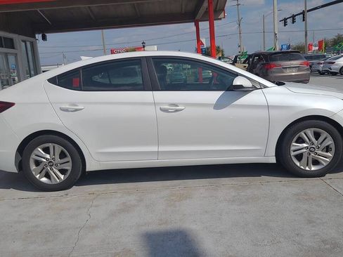 Used 2019 Hyundai Elantra SEL FWD image 5