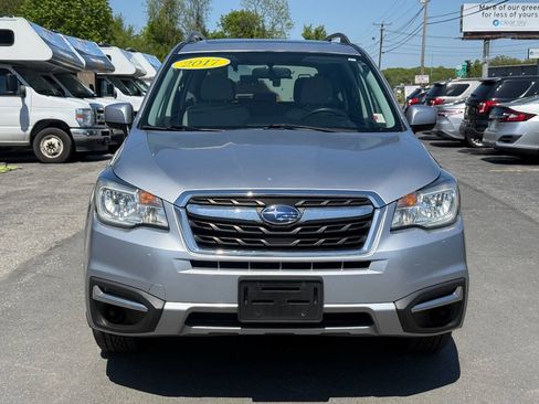 Used 2017 Subaru Forester 2.5i Premium w/ All-Weather Package AWD/4WD image 3