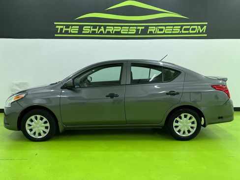 Used 2017 Nissan Versa S Plus FWD image 6