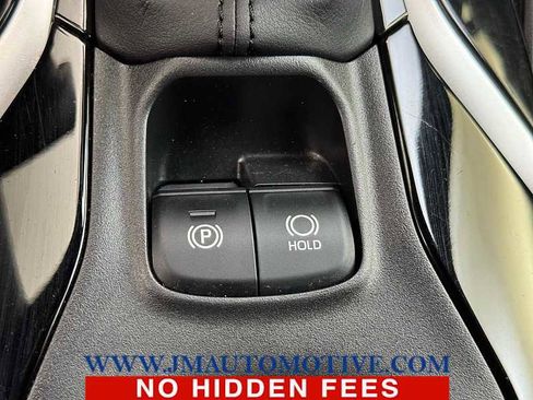 Used 2021 Toyota Corolla SE FWD image 33