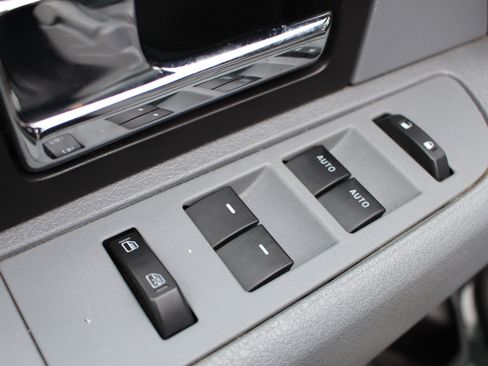 Used 2014 Ford F150 XLT w/ Equipment Group 302A Luxury image 13