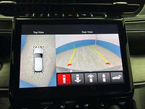 Used 2024 Jeep Grand Cherokee Limited w/ Luxury Tech Group II image 14