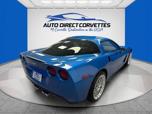 Used 2011 Chevrolet Corvette Coupe w/ 1LT RWD image 31