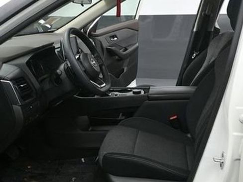 Used 2023 Nissan Rogue SV AWD/4WD image 11