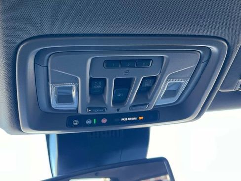 New 2025 GMC Sierra 1500 SLT w/ SLT Premium Plus Package image 34