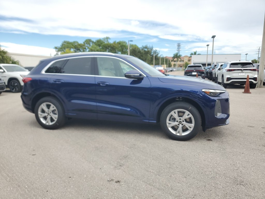 New 2026 Audi Q5 Premium AWD/4WD image 4