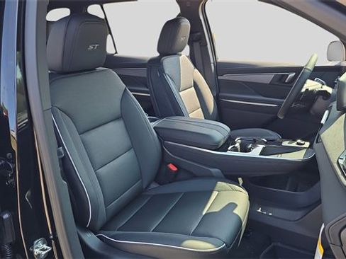 New 2026 Buick Enclave Sport Touring w/ Power Package image 12