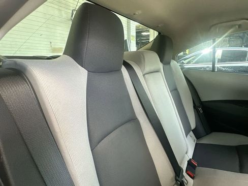 Used 2025 Toyota Corolla LE FWD image 26
