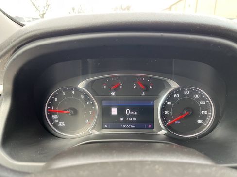 Used 2020 GMC Acadia SLT FWD image 28