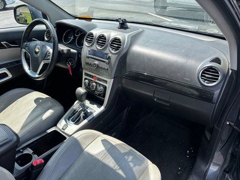 Used 2013 Chevrolet Captiva Sport LTZ FWD image 33