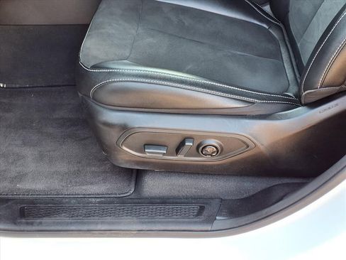 Used 2024 Jeep Grand Cherokee L Altitude image 22