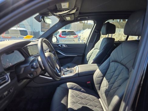 Used 2023 BMW X5 xDrive40i w/ Executive Package image 19