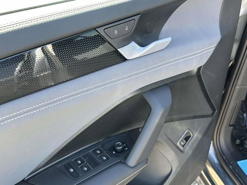 New 2025 Volkswagen Tiguan SE image 15