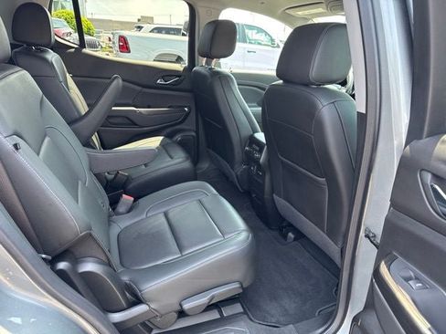 Used 2023 GMC Acadia SLT AWD/4WD image 24