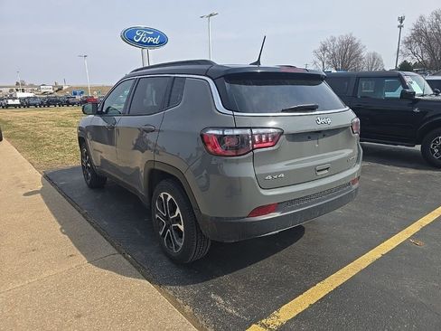 Used 2024 Jeep Compass Limited image 5