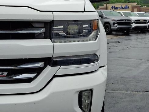 Used 2017 Chevrolet Silverado 1500 LTZ Z71 AWD/4WD image 9