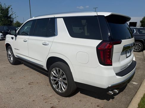Used 2023 GMC Yukon Denali w/ LPO, Floor Liner Package AWD/4WD image 7