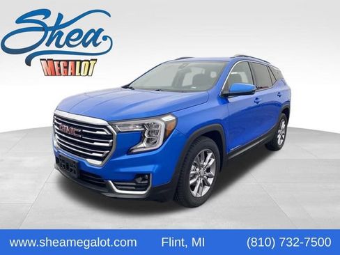 Used 2024 GMC Terrain SLT image 1