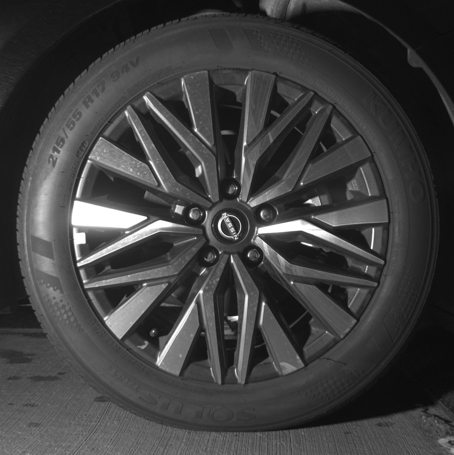 Used 2025 Nissan Altima 2.5 SV FWD image 15