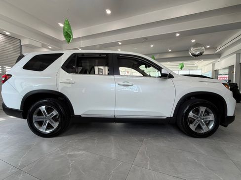 Used 2023 Honda Pilot EX-L image 10