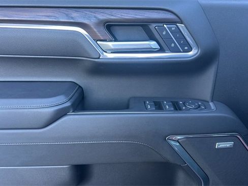 Used 2025 GMC Sierra 1500 SLT w/ SLT Convenience Package image 13