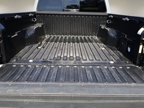 Certified 2021 Toyota Tacoma TRD Sport RWD image 15
