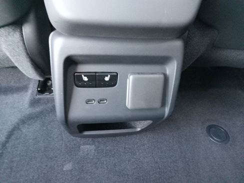 Used 2025 Cadillac Optiq Luxury 2 w/ LPO, Floor Liner Package image 26