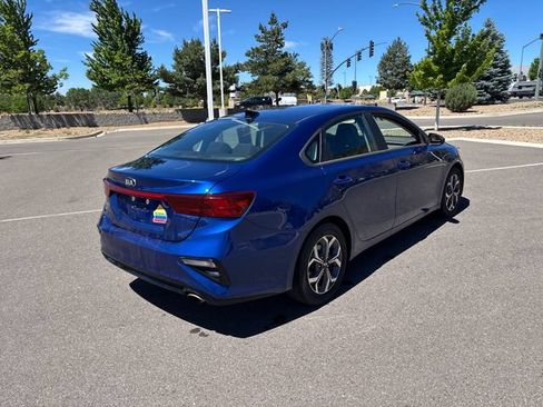Used 2020 Kia Forte LXS FWD image 3
