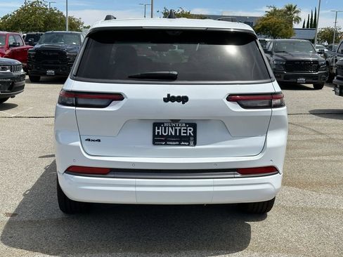 New 2026 Jeep Grand Cherokee L Limited AWD/4WD image 38
