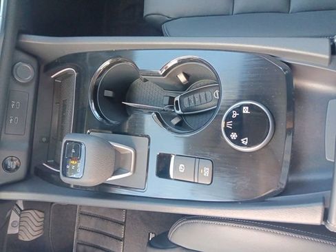 New 2025 Nissan Rogue SL w/ Tech Package image 19