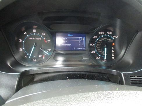 Used 2014 Ford Explorer XLT image 13