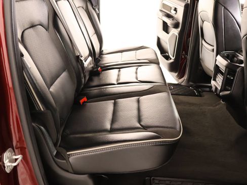 Used 2024 RAM 1500 Laramie RWD image 14