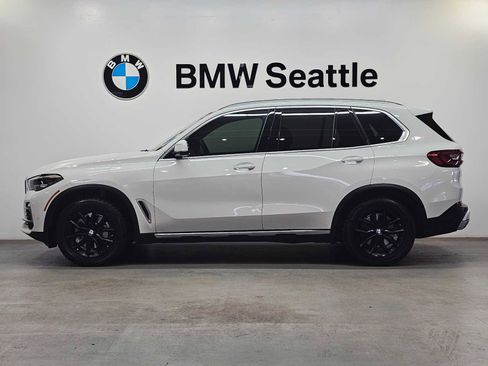 Used 2021 BMW X5 xDrive40i w/ Premium Package image 3