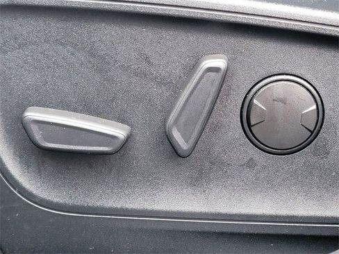 Certified 2020 Ford Escape SE image 4