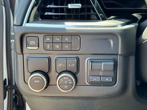New 2025 Chevrolet Suburban Premier w/ Sun And Tow Package RWD image 45
