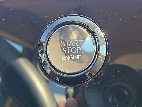 Used 2025 Lexus NX 250 FWD w/ Towing Package (2000 Lbs) image 20