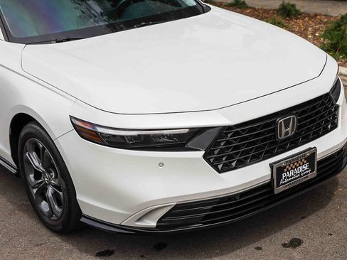 Used 2024 Honda Accord EX-L image 9