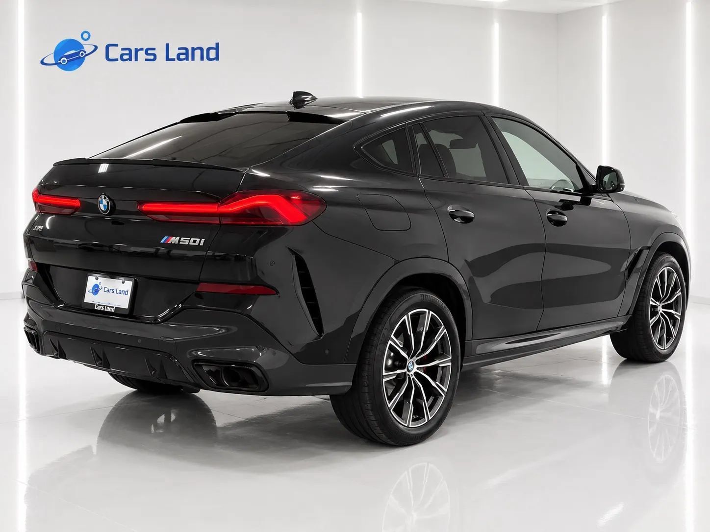 Used 2022 BMW X6 M50i w/ Executive Package AWD/4WD image 3
