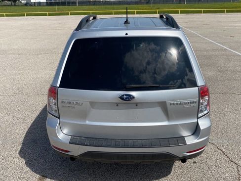 Used 2011 Subaru Forester 2.5X Premium w/ All-Weather Pkg AWD/4WD image 6