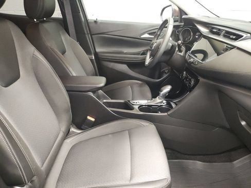 Used 2022 Buick Encore GX Select w/ Advanced Technology Package AWD/4WD image 7