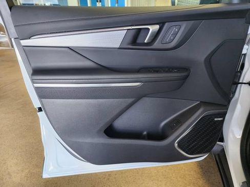 Used 2026 Buick Enclave Preferred FWD image 10