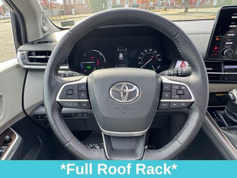 Used 2021 Toyota Sienna XLE w/ XLE Plus Package image 23