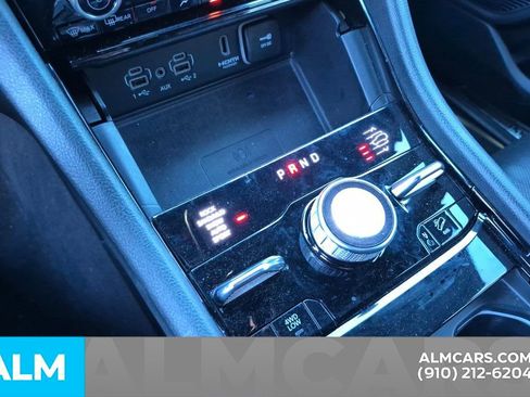 Used 2022 Jeep Grand Cherokee Overland w/ Advanced Protech Group III image 15