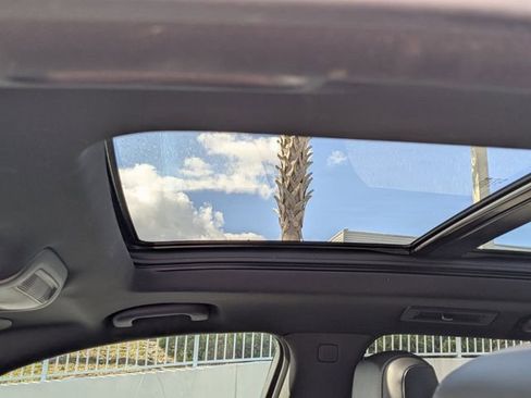 Used 2024 Cadillac XT6 Premium Luxury image 16