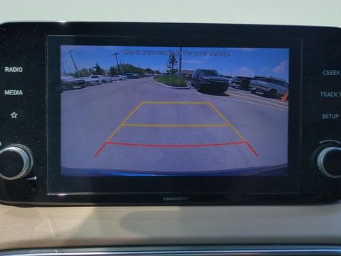 Certified 2022 Hyundai Santa Fe SEL w/ Convenience Package FWD image 17
