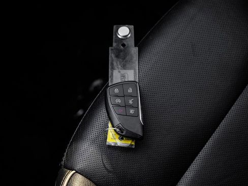 Used 2022 Chevrolet Suburban Premier image 63