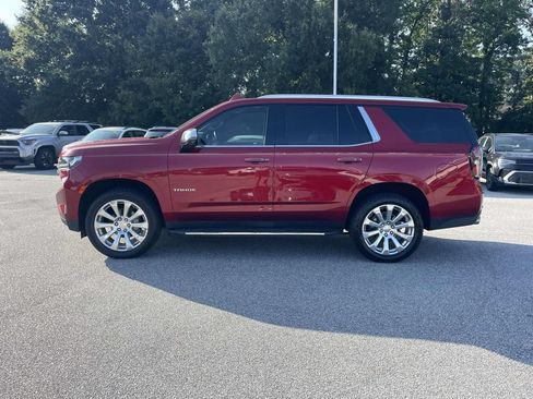 Used 2021 Chevrolet Tahoe Premier w/ Premium Package AWD/4WD image 4