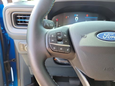 Certified 2025 Ford Maverick Lobo image 24